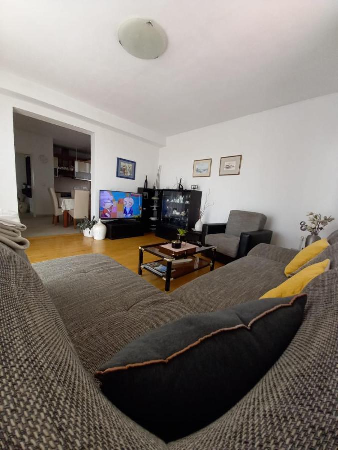 Apartman Sara Preko Exterior foto