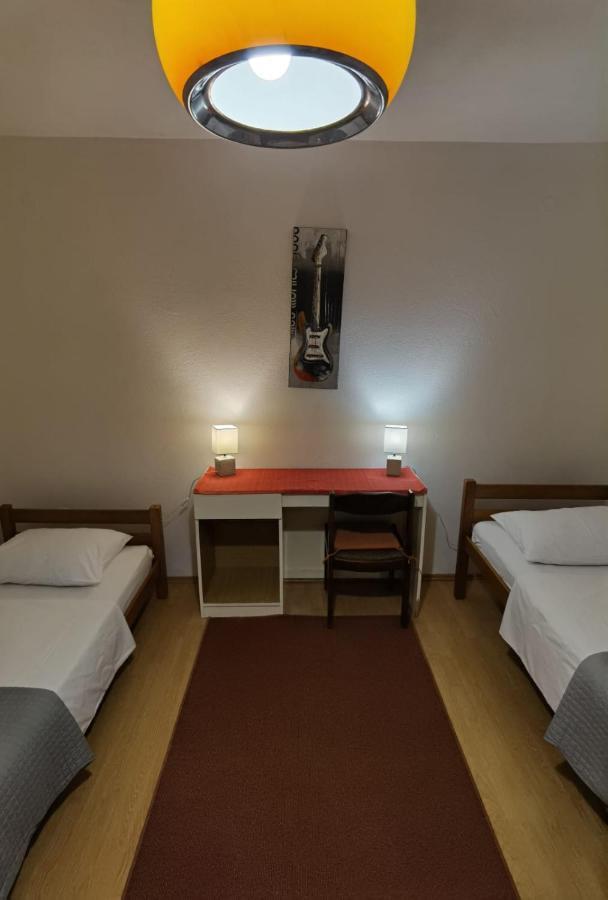Apartman Sara Preko Exterior foto
